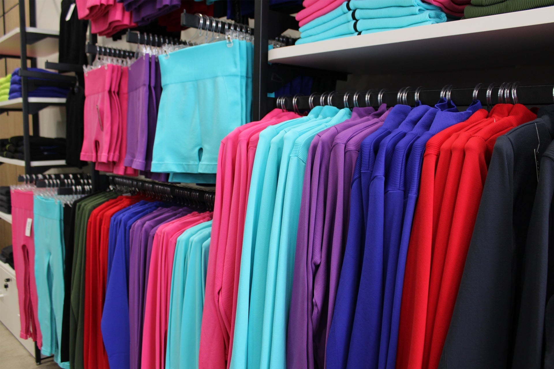 Sul lago di Garda apre il primo store monomarca risAlti