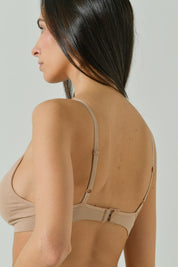 Reggiseno a triangolo color naturale con spalline regolabili, intimo donna Risalti