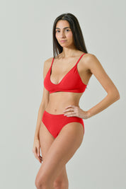 Reggiseno a triangolo rosso senza ferretto con coppe estraibili