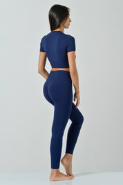 Ilena Seamless Microfiber Short-Sleeved Sporty Crop T-Shirt