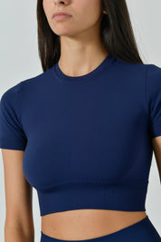 Ilena Seamless Microfiber Short-Sleeved Sporty Crop T-Shirt