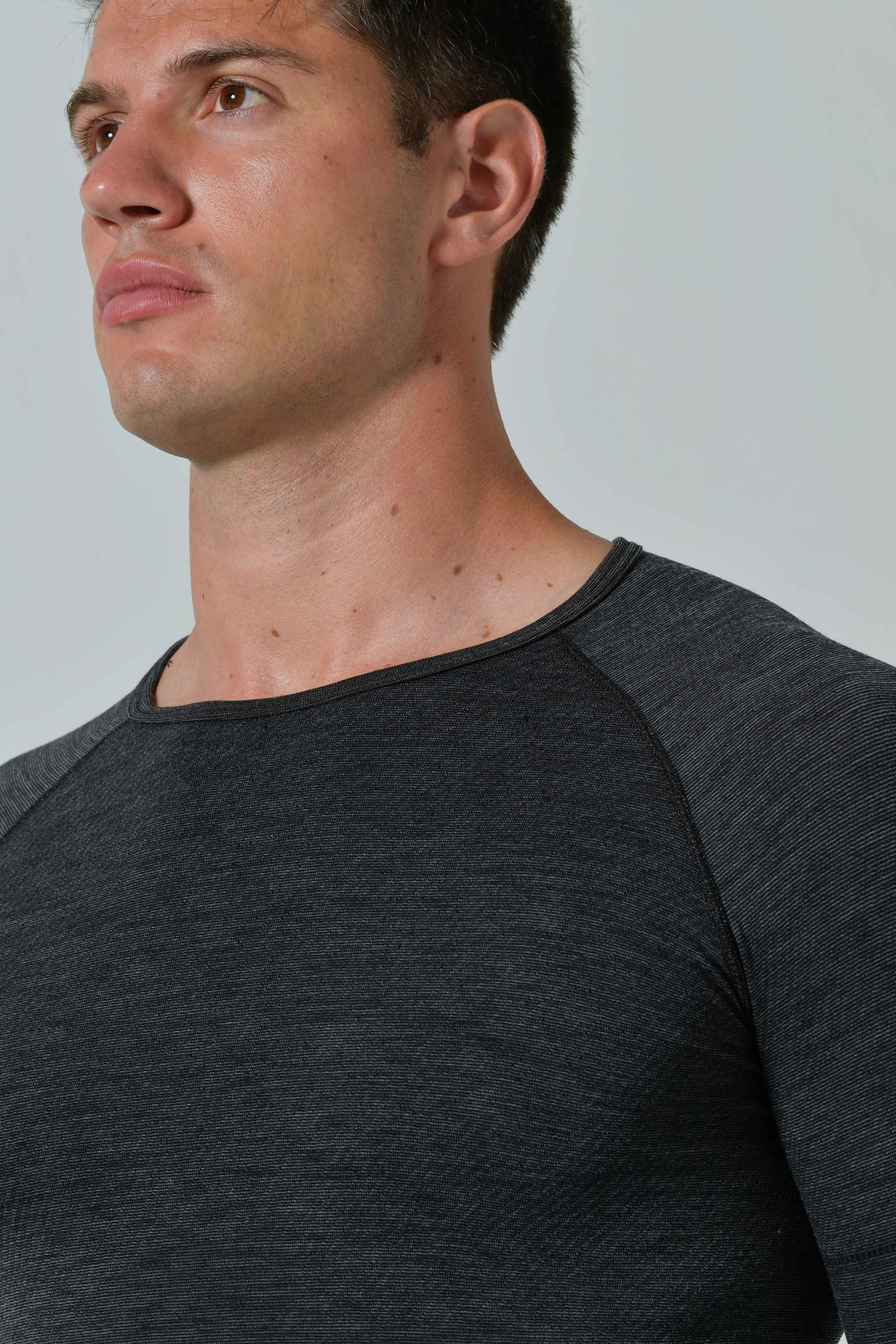 Maglia Termica Uomo a Manica Lunga in Lana Merino