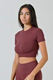Ilena Seamless Microfiber Short-Sleeved Sporty Crop T-Shirt